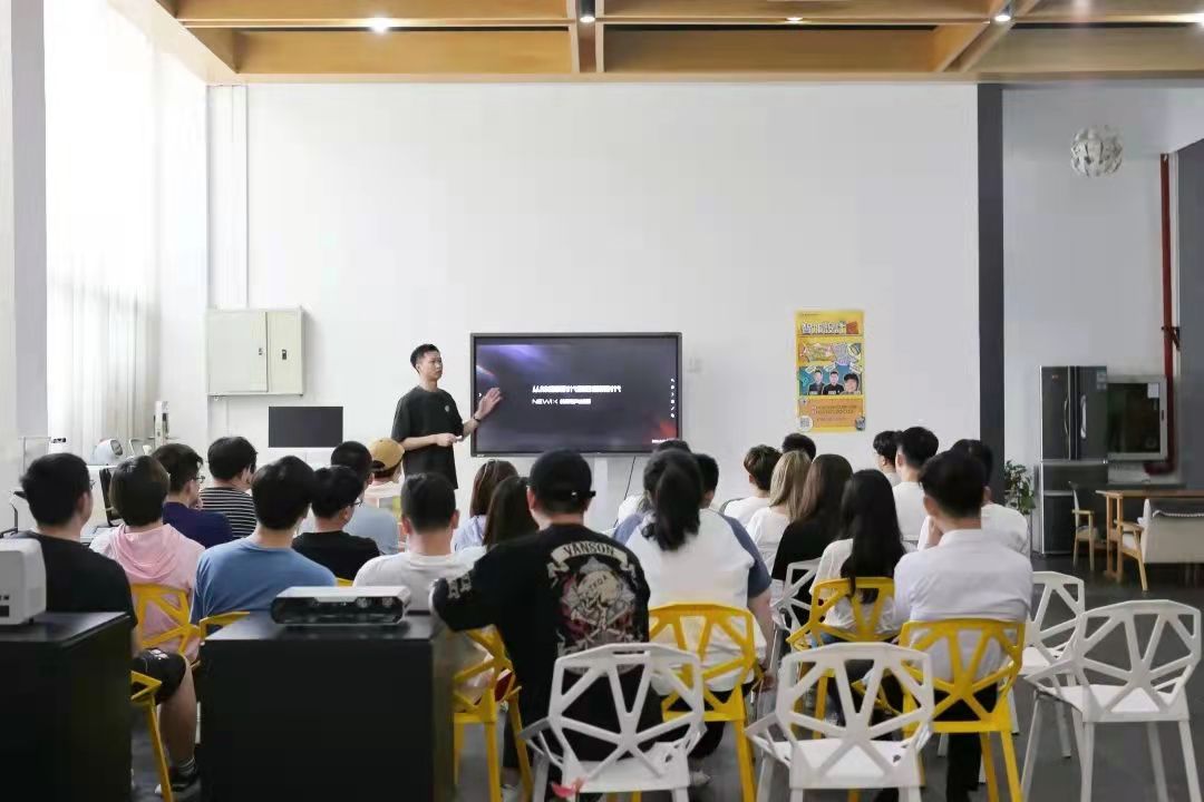 1633592854517854.jpg abdb3183c1106cce43ad2bed3896705.jpg